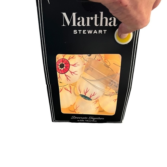 NIB New Old Stock Martha Stewart 6 Foot Halloween Eyeball Garland Lights Up - Picture 2 of 9